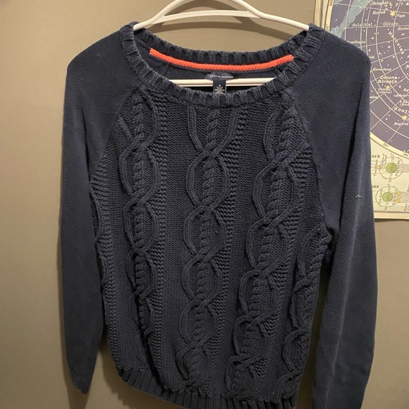 💟 3 FOR $20 💟 Tommy Hilfiger cableknit sweater - Picture 3 of 3